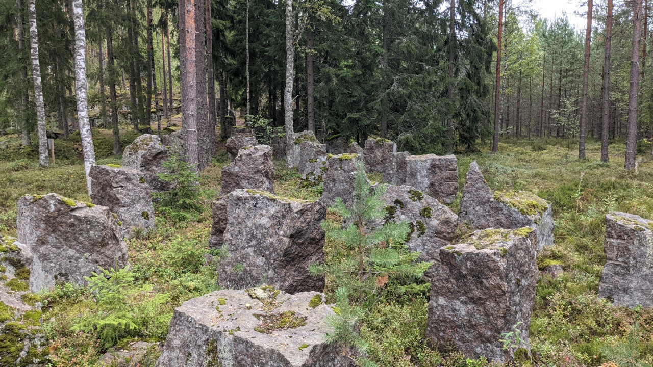 Panzer Sperre aus Steinquardern der Salpa Linie