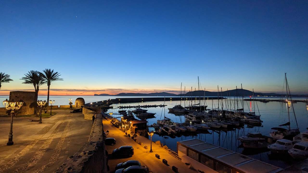 Hafen Alghero Abends 