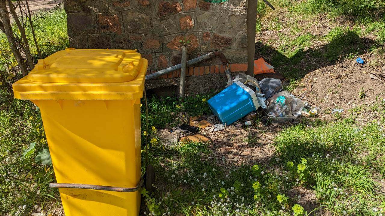 Winde Müllkippe in Italien 