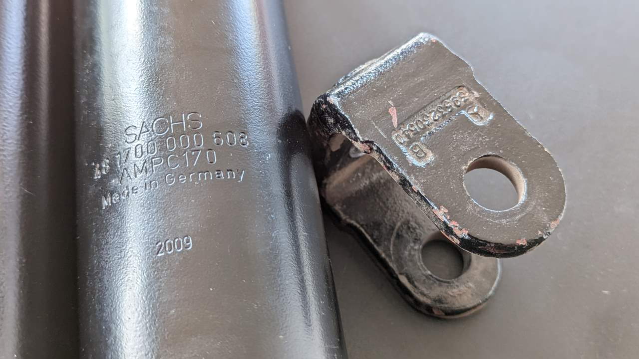 Detail Aufnahme von einem Sachs AMPC170 Stossdämpfer