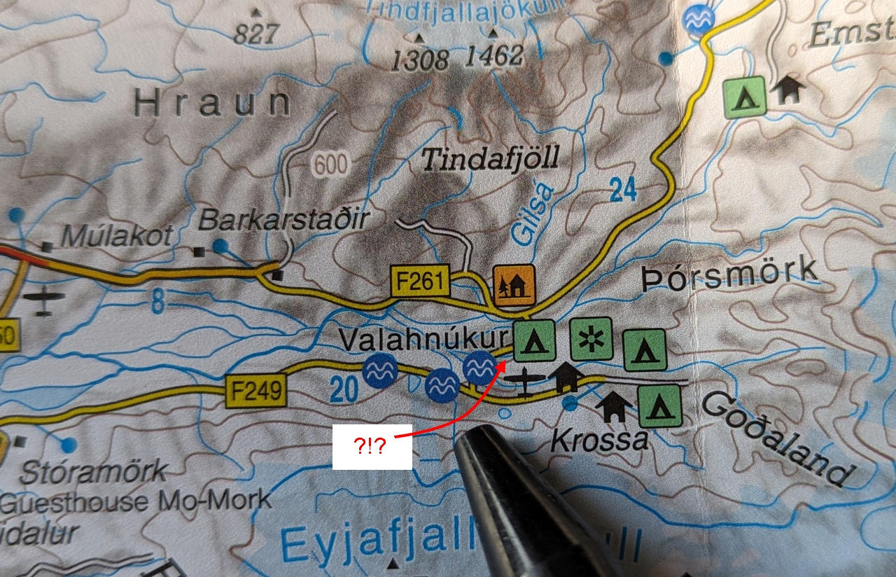 Detailaufnahme einer Island Karte mit falsch eingezeichneter Piste zwischen der F249 und der F261