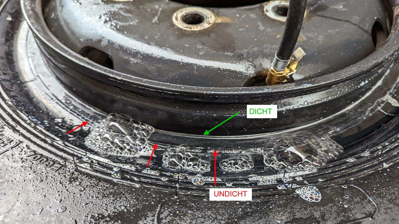 Undichter Reifendichtring auf einer 20" Felge. 