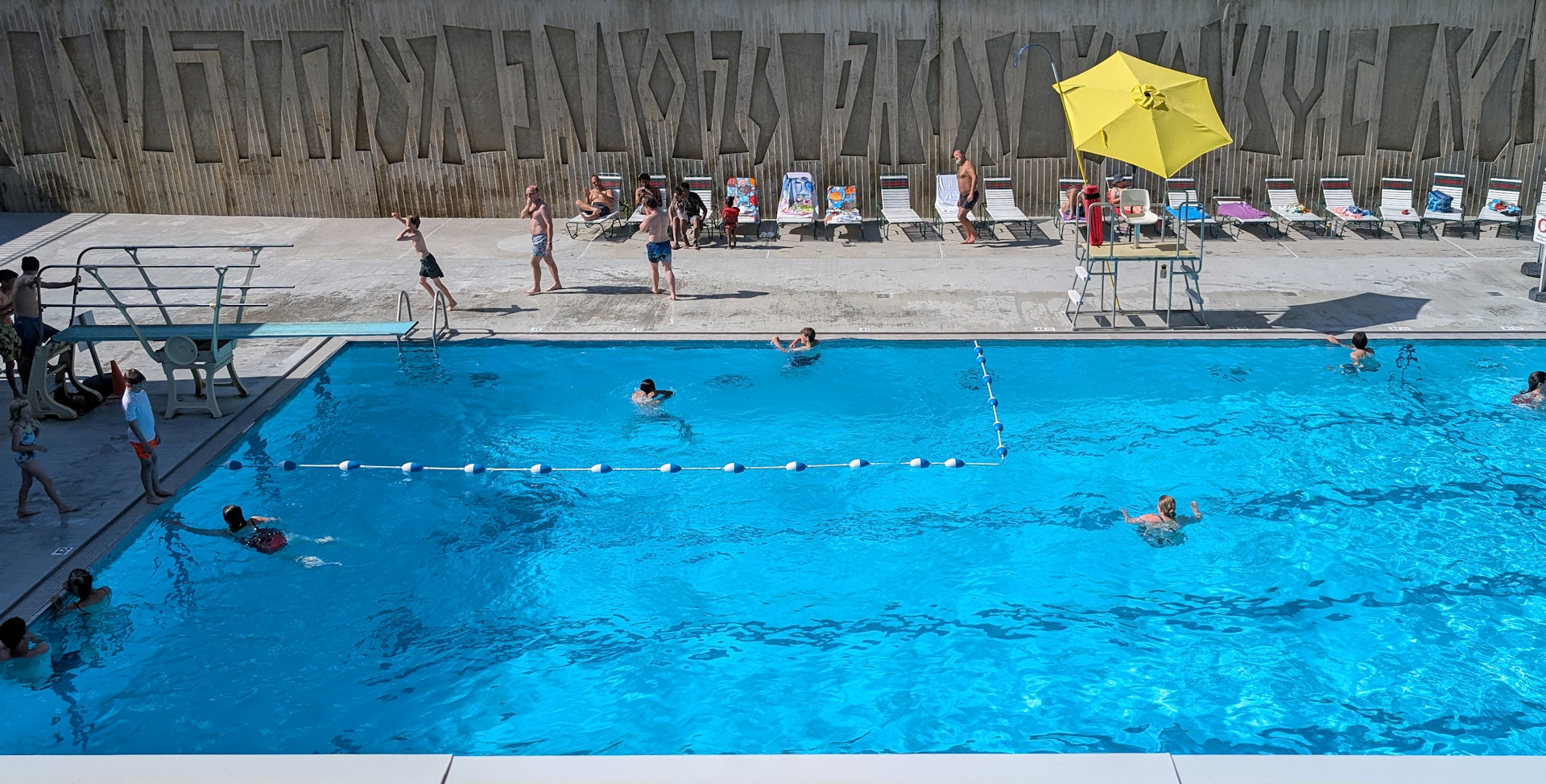 Kaltes Badebecken der Radium Hotsprings 