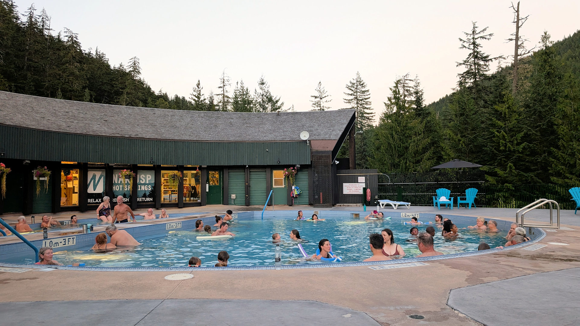 Badebecken der Nakusp Hot Springs östlich von Nakusp