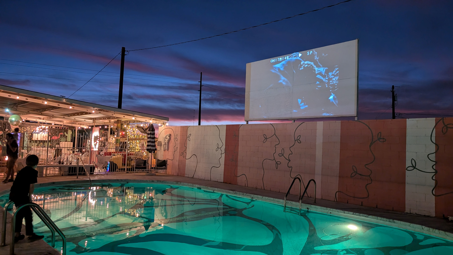 Swimmingpool vom El Pais Motel Tucson