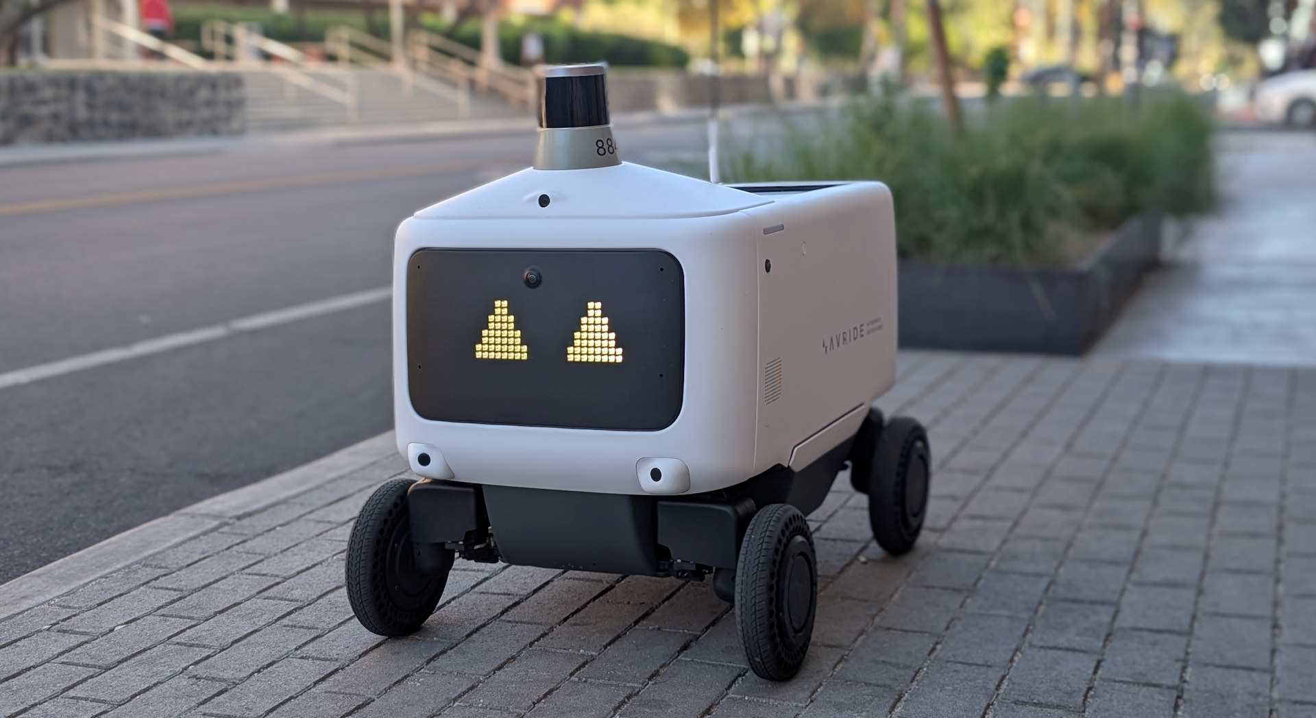 Ein AVRide Lieferroboter in Tucson