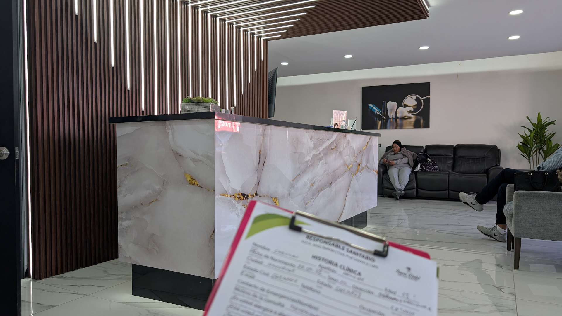 Tresen in einer mexikanischen Zahnarztpraxis 