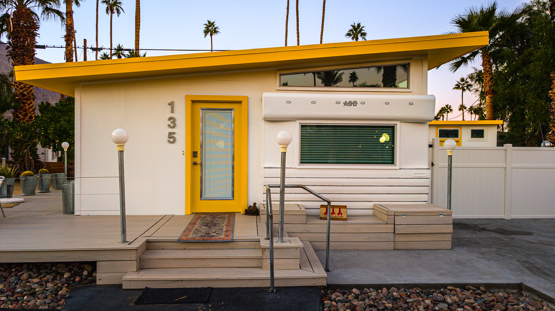 Wohnmobil als stationäres Haus im Sahara Mobile Home Park Palm Springs