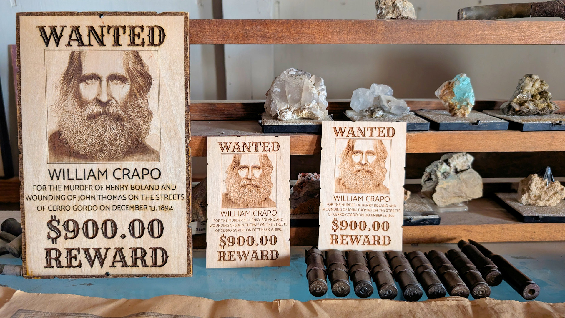 Drei historische Wanted Plakate für William Crapo