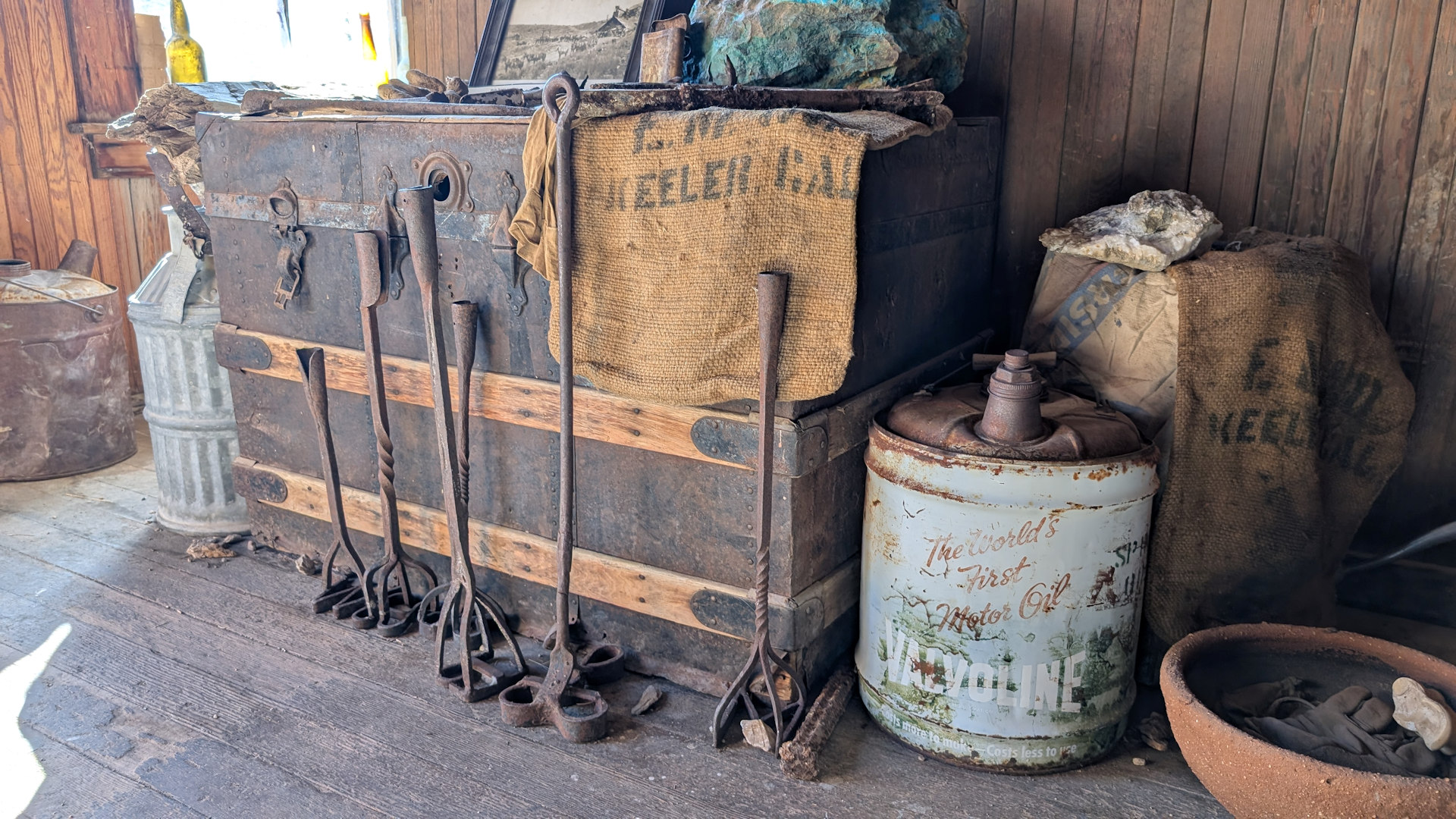 Gefundene Artefakte aus der aktiven Minenzeit in Cerro Gordo