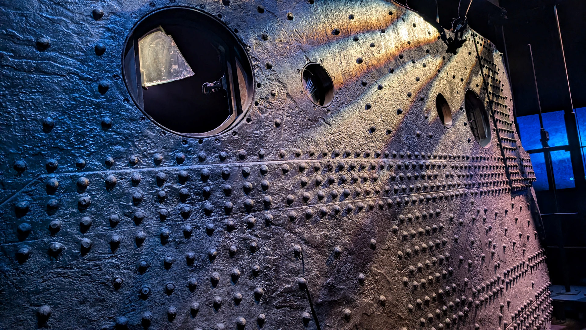 Metall Bordwand der Titanic im Museum vom Luxor Las Vegas