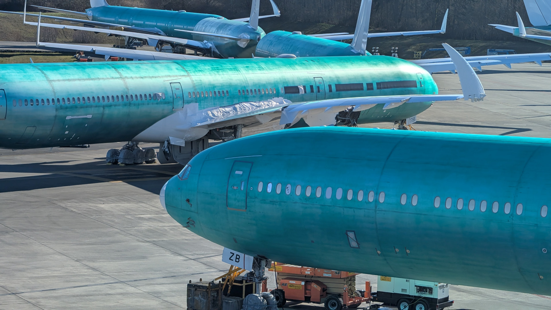 Vier grüne Boeing Flugzeuge in Seattle