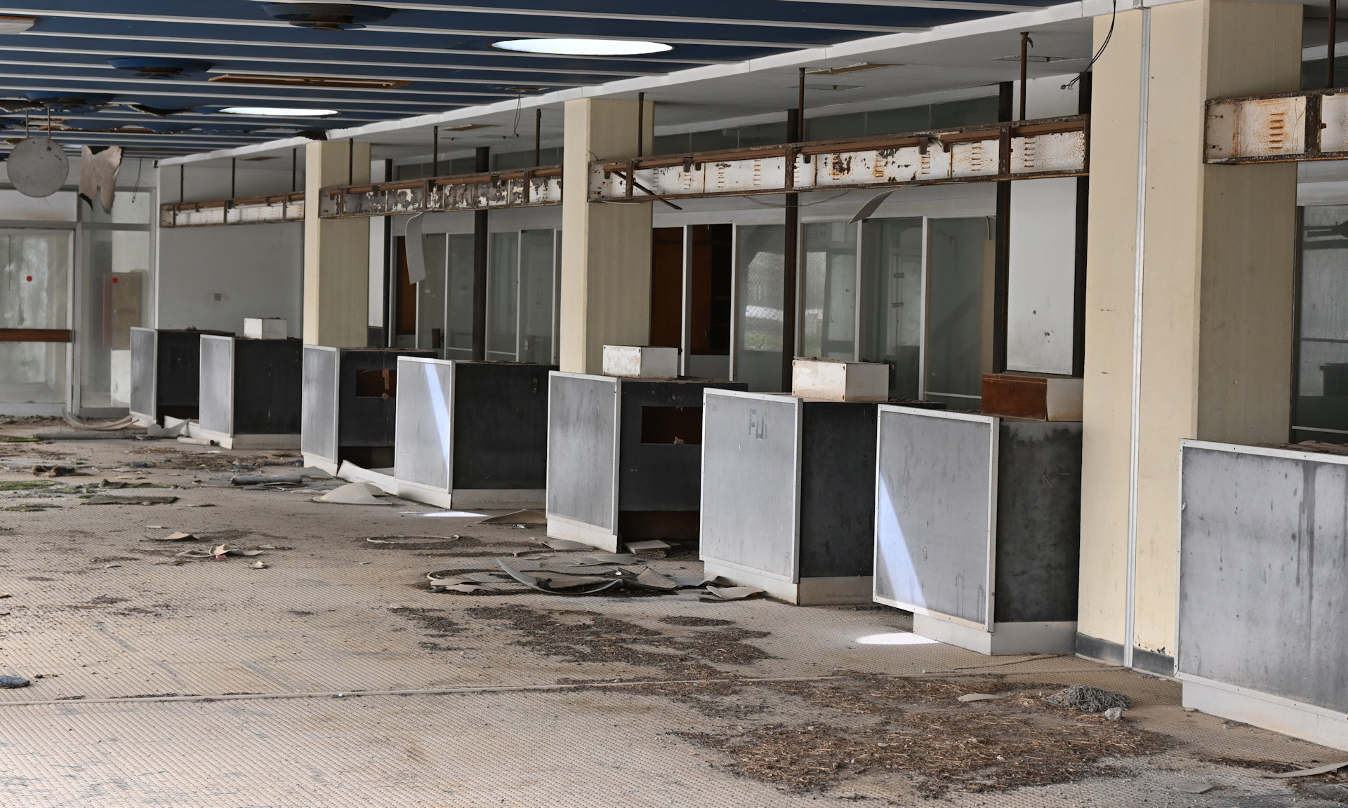 Ehemalige Passkontrolle im Flughafen Nikosia Zypern 