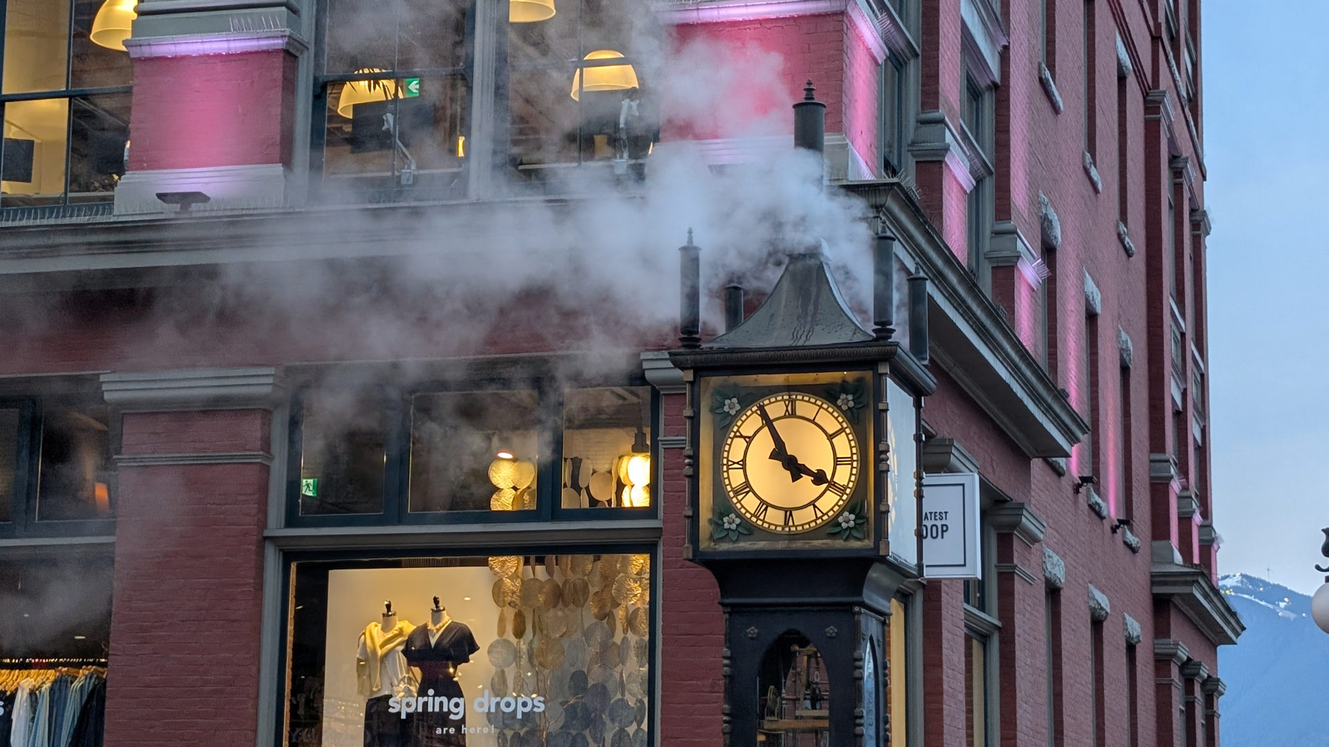 Steam Clock in Gastown Vancouver 