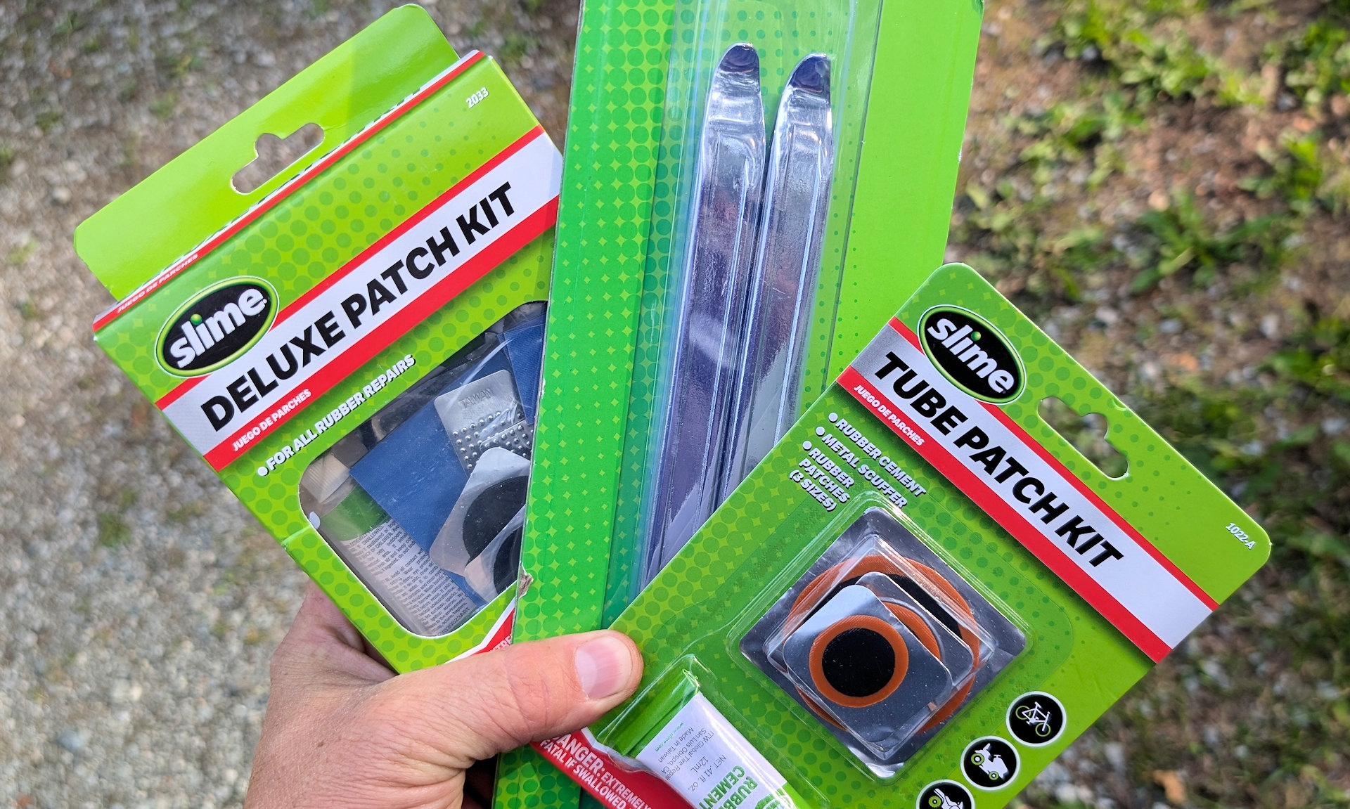 Drei Packungen Reifen Reparatur Material mit zwei Flachreisen zum Reifen wechsel 