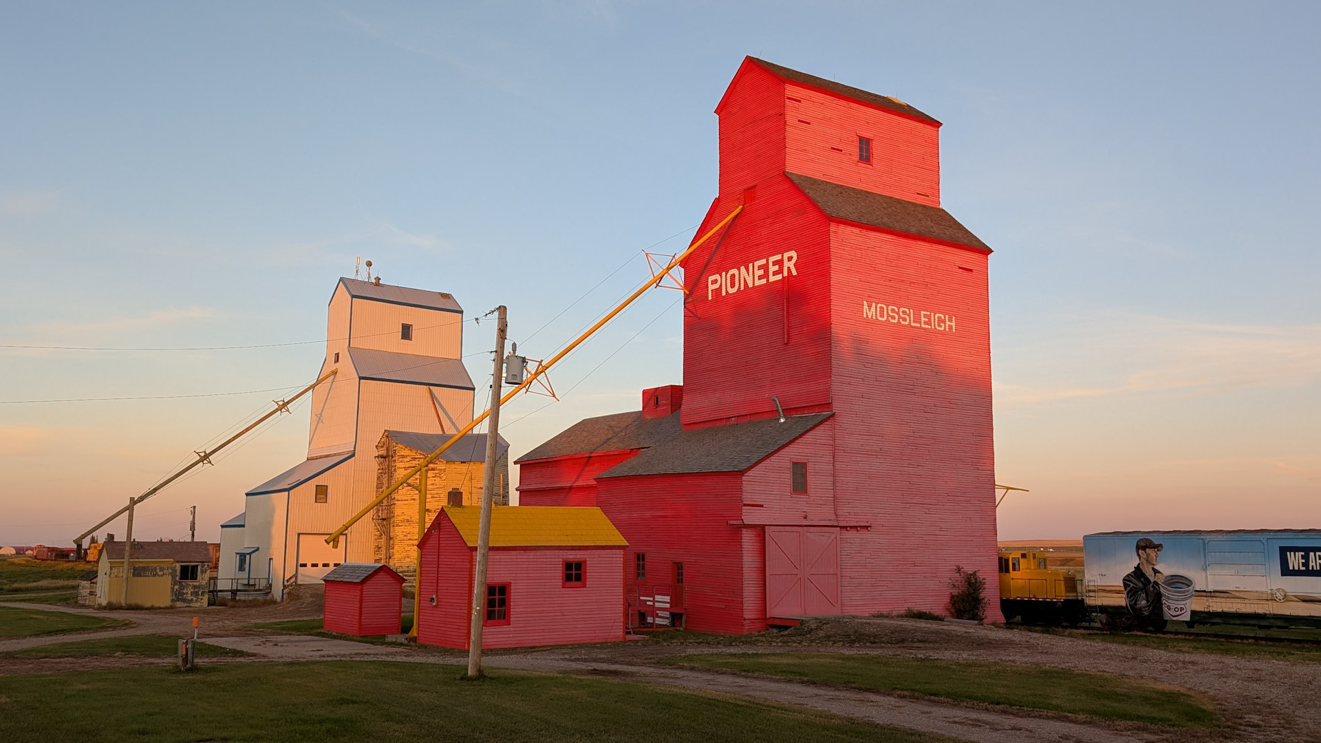 Grain Elevator in Mossleigh
