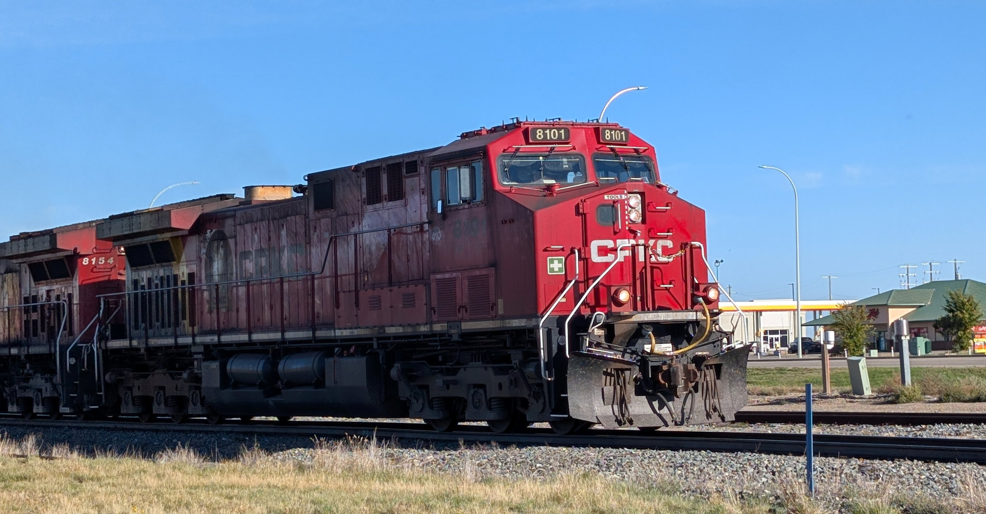 Rote Diesel Lokomotive in Kanada 